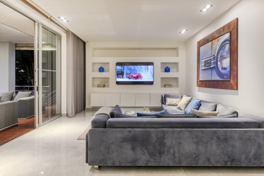 To Let 5 Bedroom Property for Rent in Camps Bay Western Cape